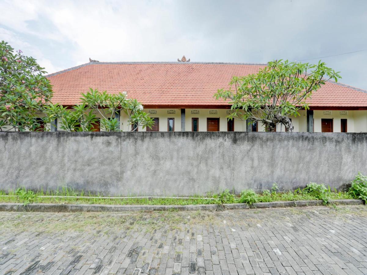 Oyo 90711 Blembong Homestay Jimbaran Exterior foto