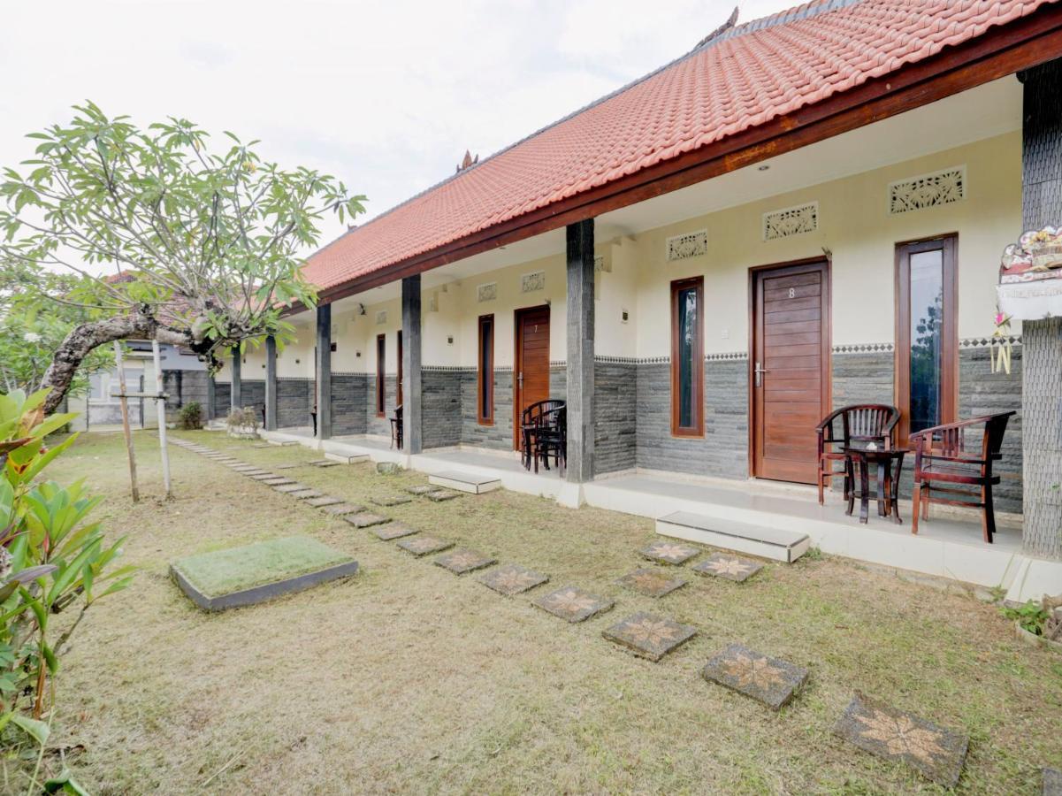 Oyo 90711 Blembong Homestay Jimbaran Exterior foto